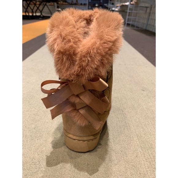Kids Faux Fur Tan Ribbon Bow Above Ankle Boots - Picture 4 of 4